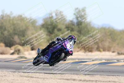 media/Nov-01-2025-CVMA (Sat) [[fc0f7531b8]]/Race 4-500-400-350 Supersport/